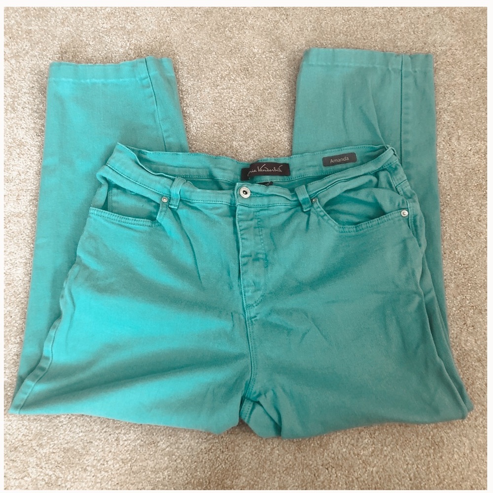 Women’s Gloria Vanderbilt colored jeans